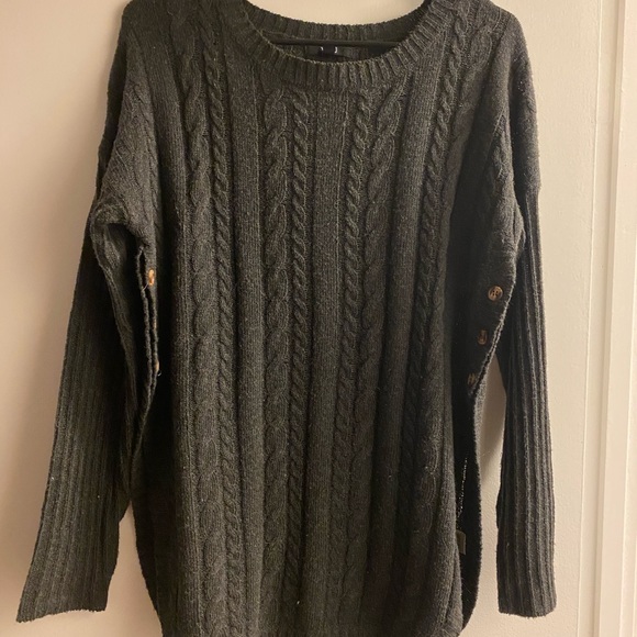 Sweater - Picture 1 of 1